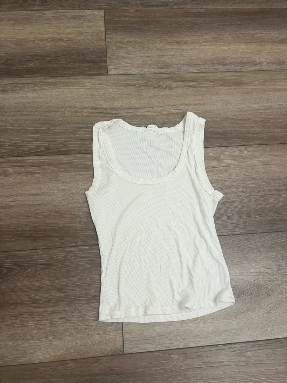 Women's White Ribbed Scoop Neck Tank Top